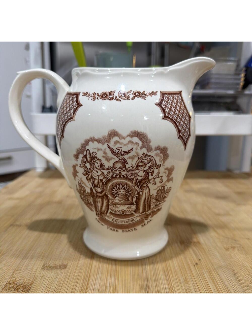 VTG 7" Alfred Meakin china Fair Winds brown 48 ounce Pitcher *
